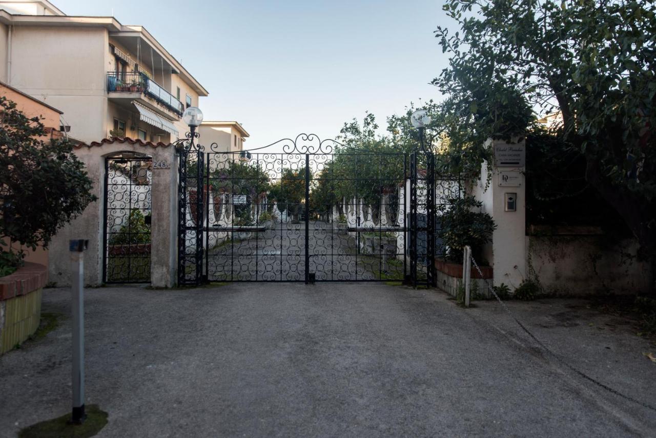 Les Chambres Sorrent Exterior foto