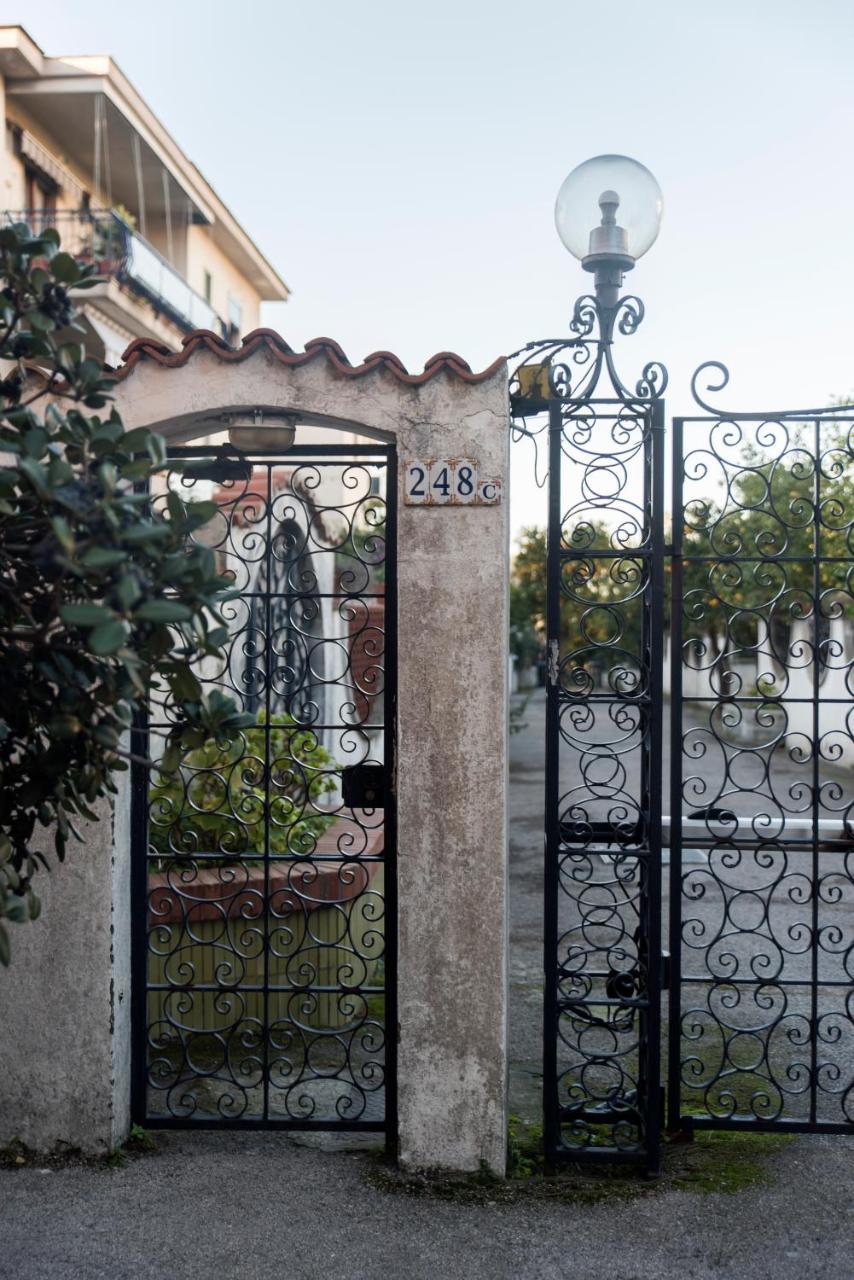 Les Chambres Sorrent Exterior foto